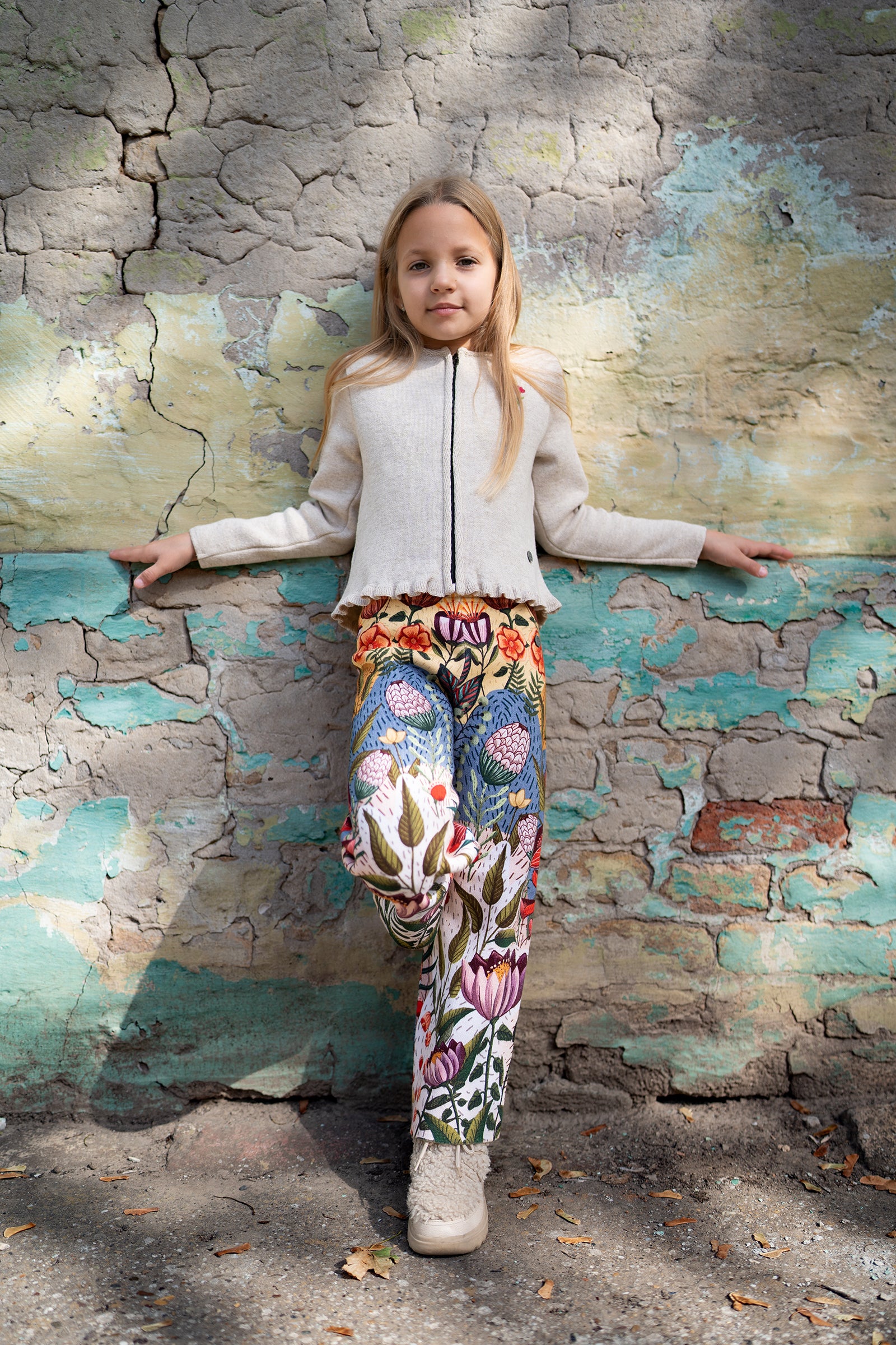 BAIKA zimske pantalone za devojčice Proleće – pletene šarene pantalone sa cvetnim dezenom i elastičnim pojasom