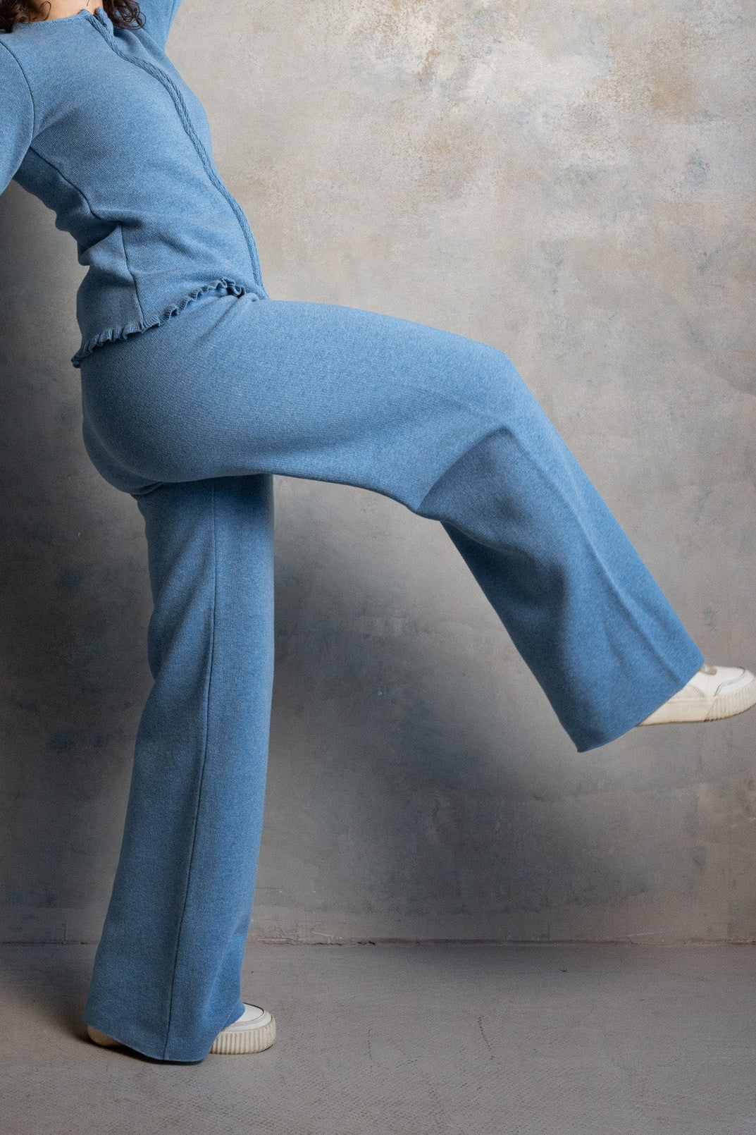 Plave pantalone za žene