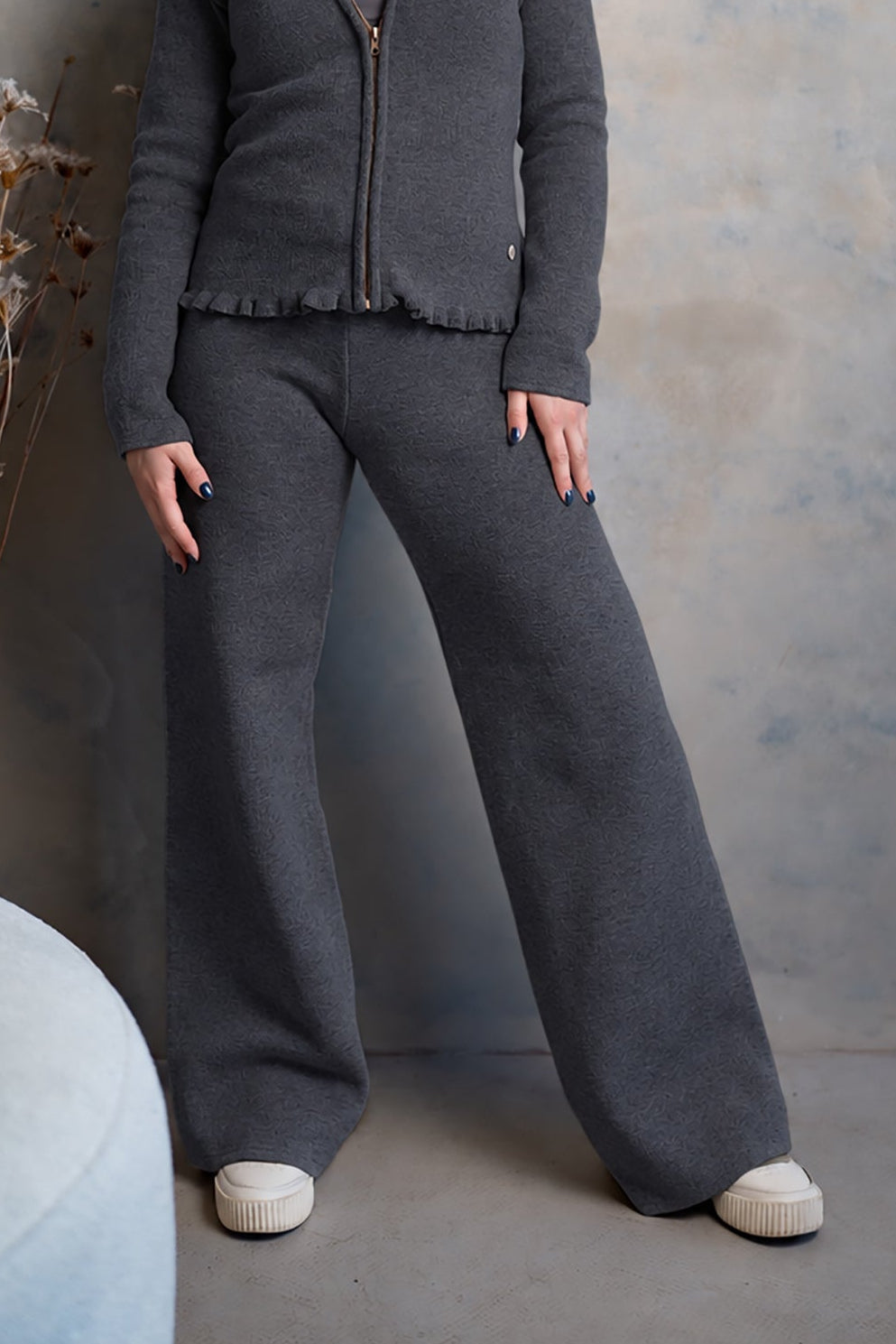 Antracit pantalone za žene